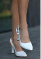 Tigan Beyaz Cilt Topuklu Ayakkabı